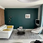 Апартаменты Les Roseaux Bleus