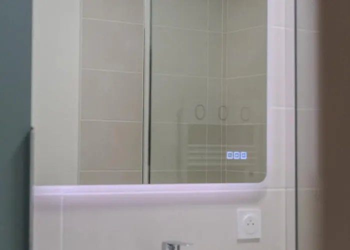 Les Roseaux Bleus 아파트