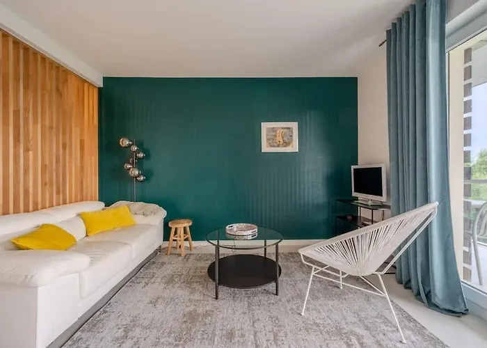 Les Roseaux Bleus 아파트 *