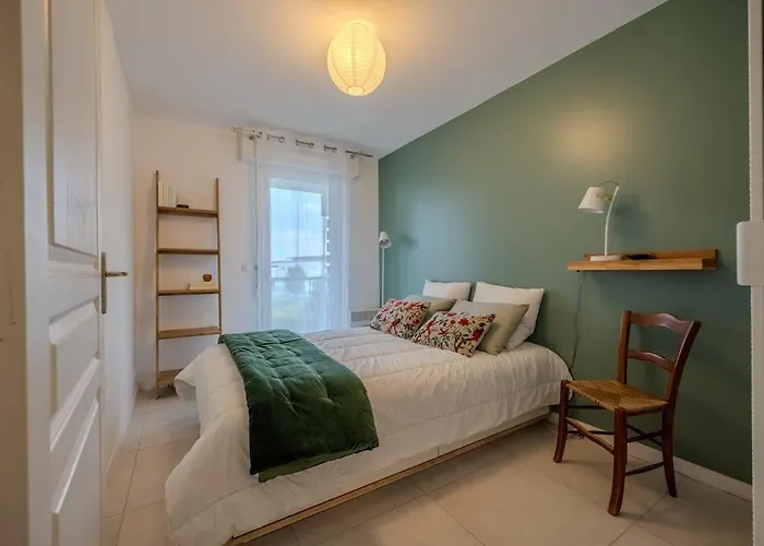 Les Roseaux Bleus 아파트